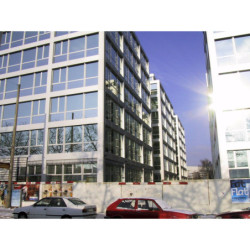 TV Com, montage de façade à Zurich
