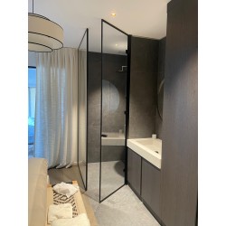 Fourniture et pose de verre pour paroi de douche avec profilé sur mesure très fin, remplacement verre sur une verrière
