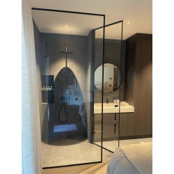 Fourniture et pose de verre pour paroi de douche avec profilé sur mesure très fin, remplacement verre sur une verrière