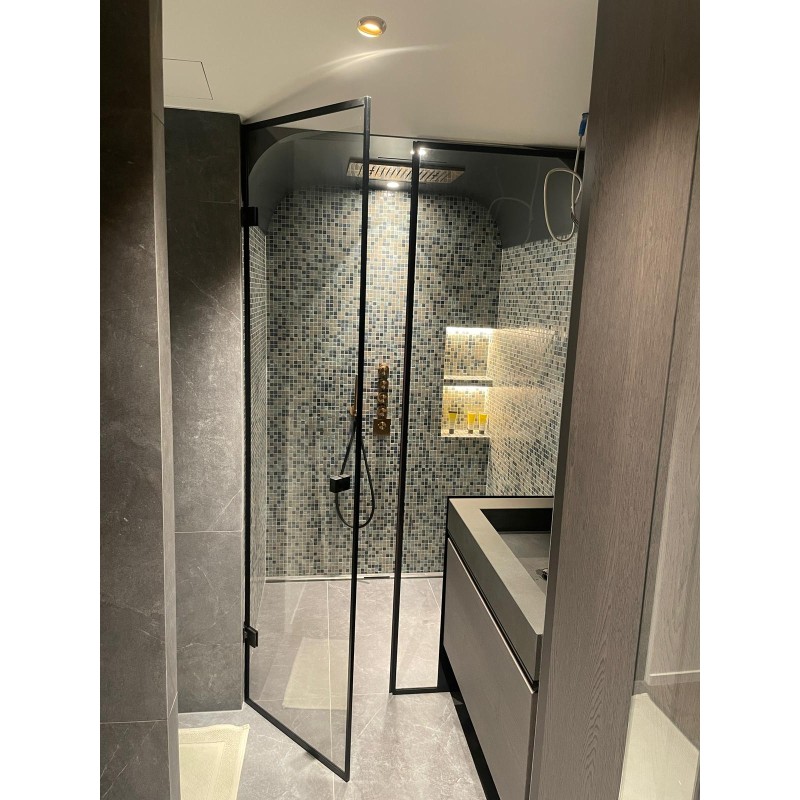 Fourniture et pose de verre pour paroi de douche avec profilé sur mesure très fin, remplacement verre sur une verrière