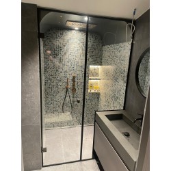 Fourniture et pose de verre pour paroi de douche avec profilé sur mesure très fin, remplacement verre sur une verrière