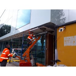 Engin de levage SmartLift SL608 Robot avec palonnier à ventouse 600 kg