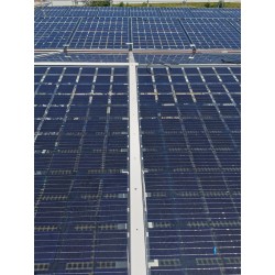 Toiture Solaire à Zurich Green-City en verre bi-PV et système Poteaux-Traverse