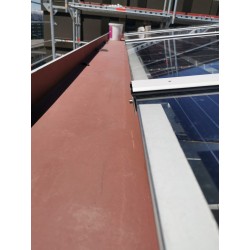 Toiture Solaire à Zurich Green-City en verre bi-PV et système Poteaux-Traverse