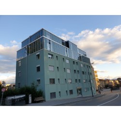 Montage Façade intégrée dans un Poteaux-Traverse Solaire Route de Berne Lausanne